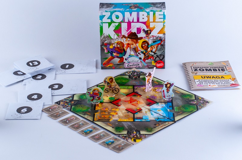 Plansza i koperty z planszówki Zombie KIDZ